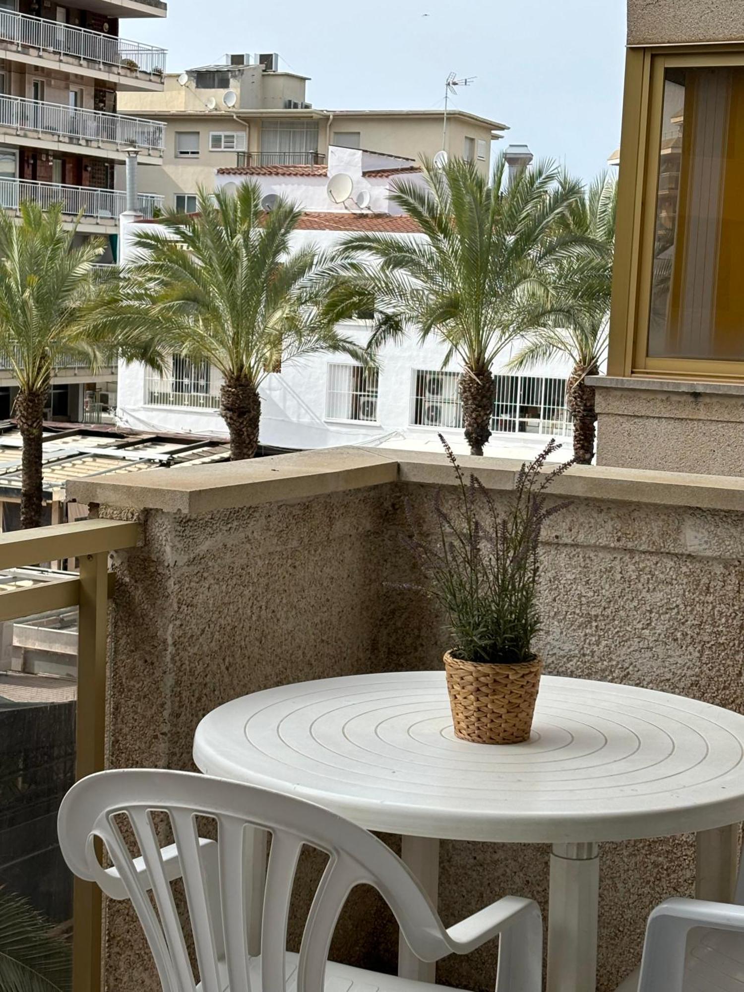 Apartamentos Amatista Salou Exteriör bild